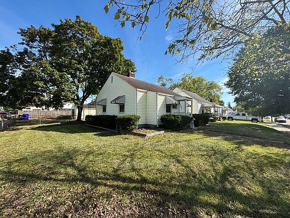 3rd image of 2604 Hilda Ave