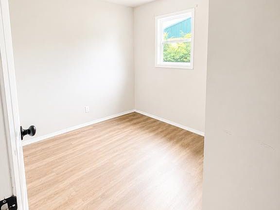 4th image of 702 Washington St #7