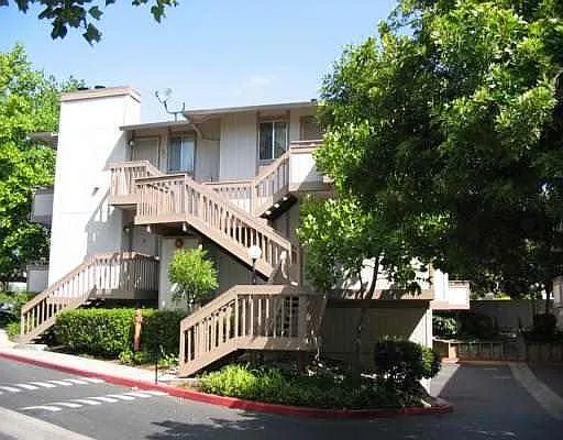 25228 Copa Del Oro Dr Unit 202 photo 1