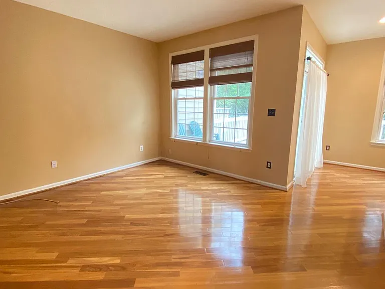 9656 Potters Hill Cir — Photo 8