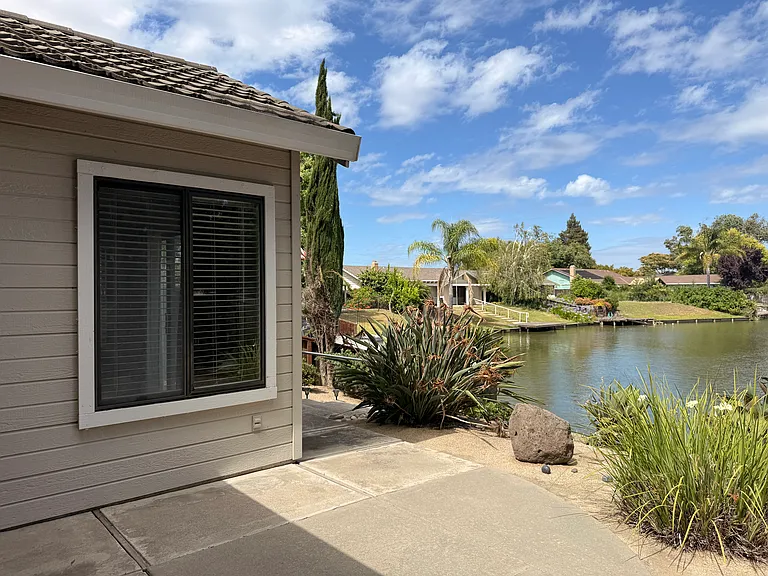 7134 Lighthouse Dr — Photo 14