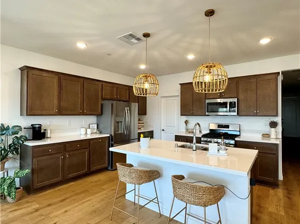 1593 Broadstream Way, Banning, CA 92220