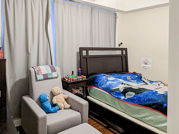 5th image of 4822 N Wolcott Ave #1