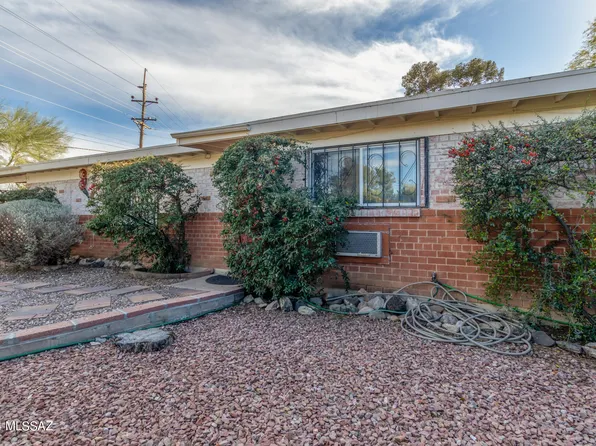 7062 E 3rd St, Tucson, AZ 85710