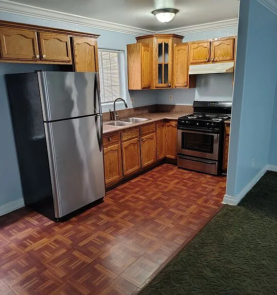 10516 Avalon Blvd — Photo 1