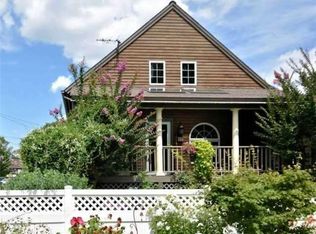 33 Roe Ct, Islip, NY 11751