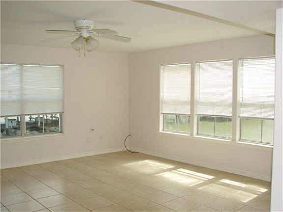5th image of 500 Tiki Dr APT 100