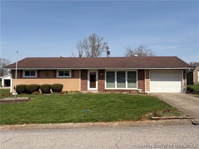 100 N Ball Court, Salem, IN, 47167