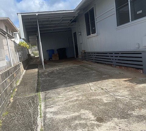 2nd image of 2124 Bachelot St