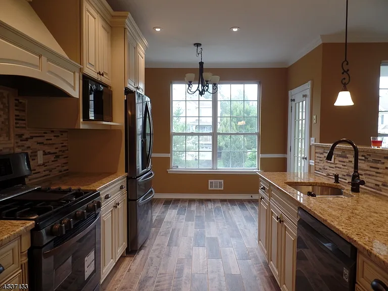 21 Haddenford Dr — Photo 10
