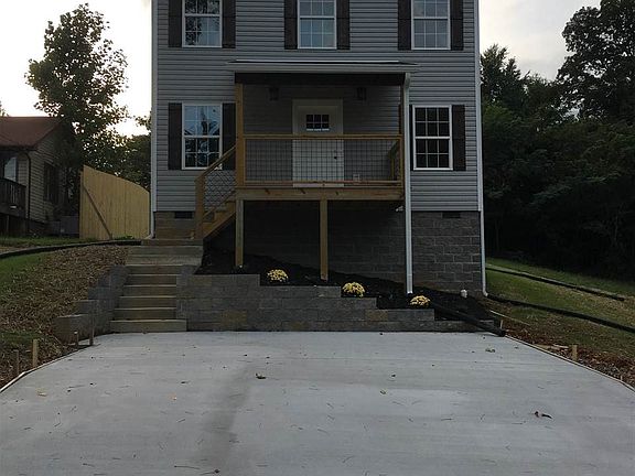 2nd image of 2544 Carroll Ave SE #164