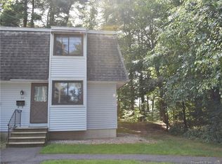 32 Northampton Ln #32, Plainville, CT 06062