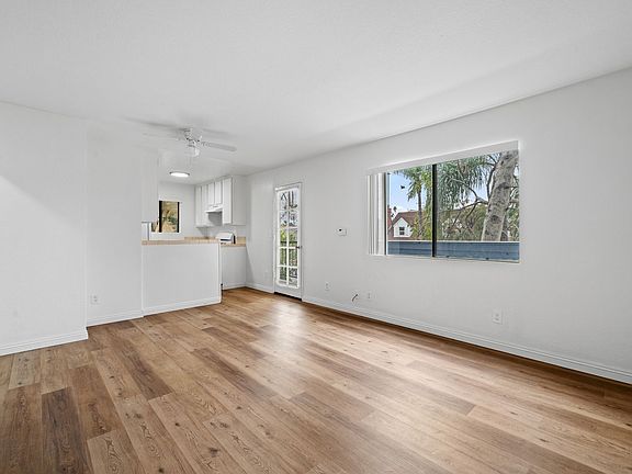 2nd image of 1026 Roswell Ave APT 1