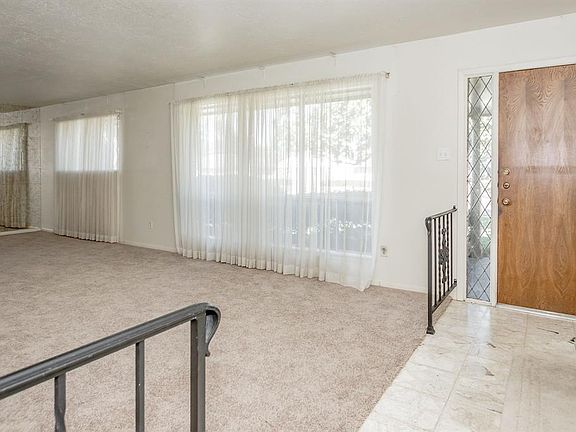 4th image of 2314 Straight Creek Dr