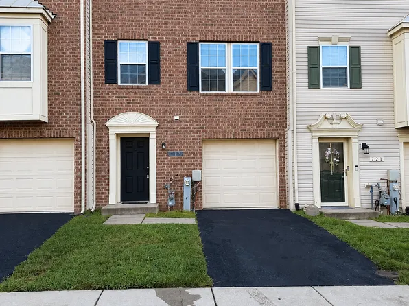 719 Olive Wood Ln, Baltimore, MD 21225