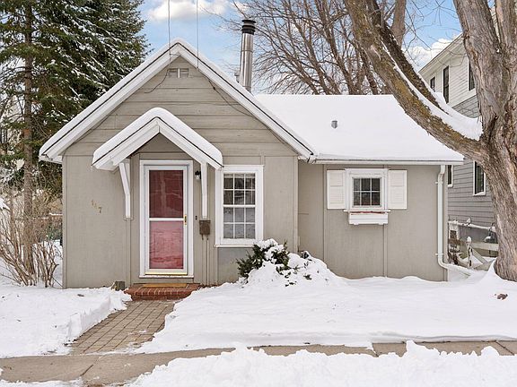 2nd image of 147 1st St