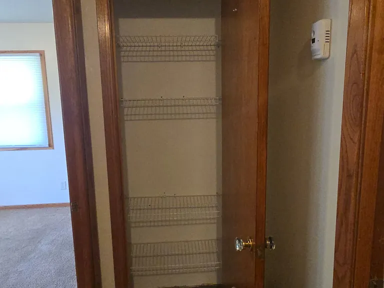 448 N Grandview Blvd — Photo 12