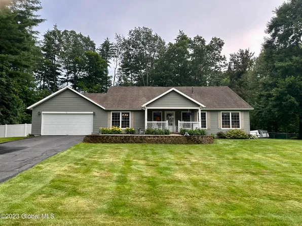 10 Iris Avenue, South Glens Falls, NY 12803