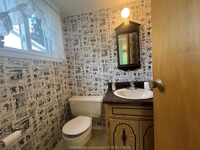 183 Michener Rd — Photo 6