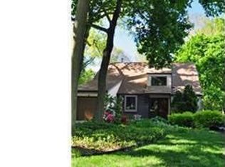 1036 Township Line Rd, Elkins Park, PA 19027