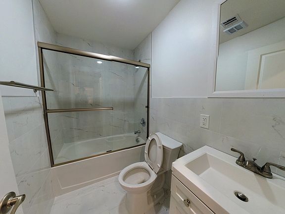 5th image of 182 Carroll St #305