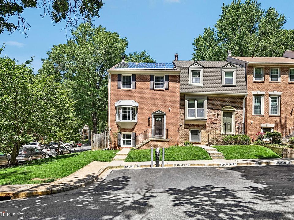 1st image of 17 Apple Seed Ln