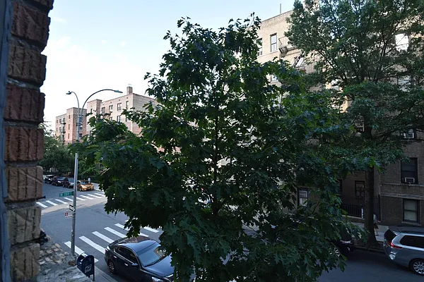Rented by (Legacy) NY Quality Living Uptown | media 12