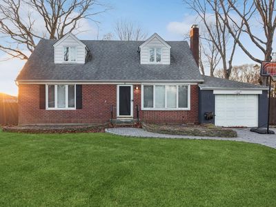 90 E Masem Square, East Patchogue, NY, 11772