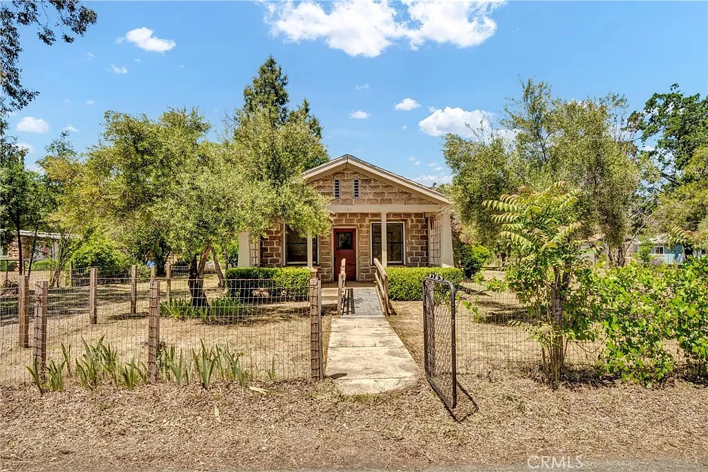21345 Bush St photo 1
