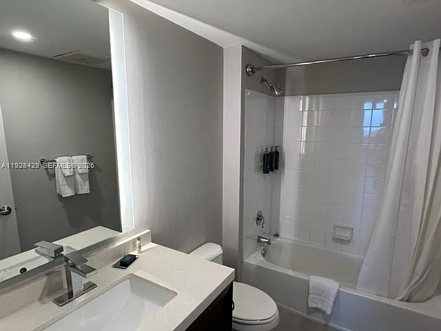 17375 Collins Ave #601 — Photo 22