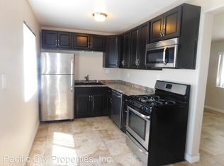 322 13th St APT 4, Huntington Beach, CA 92648