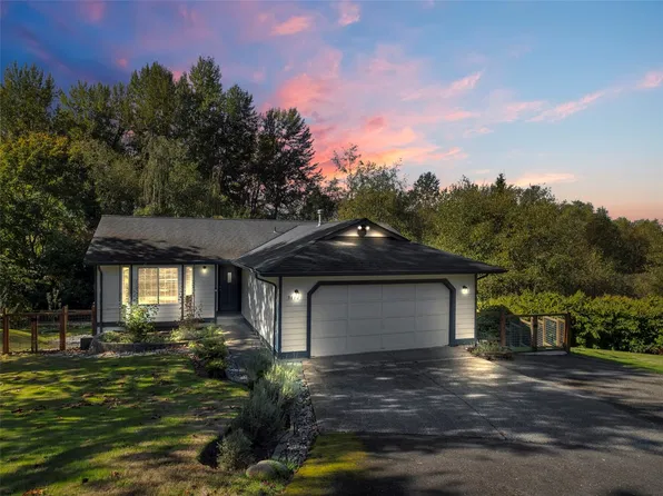 8618 74th Drive NE, Marysville, WA 98270