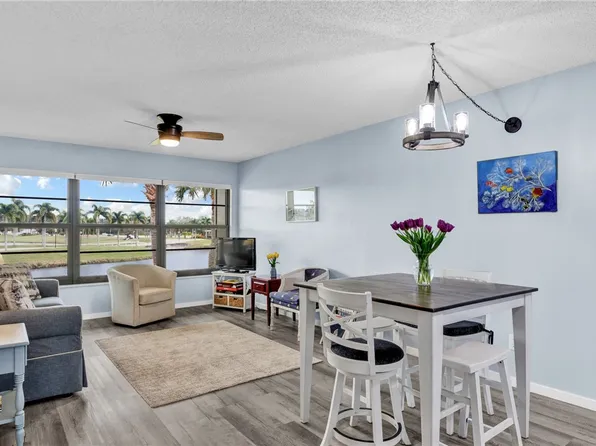 1 Plantation Dr APT 202, Vero Beach, FL 32966