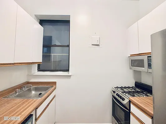 Rented by Citi Habitats | media 64