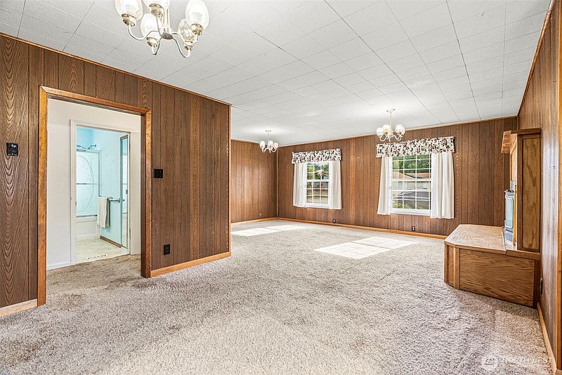 4th image of 2535 30th Avenue