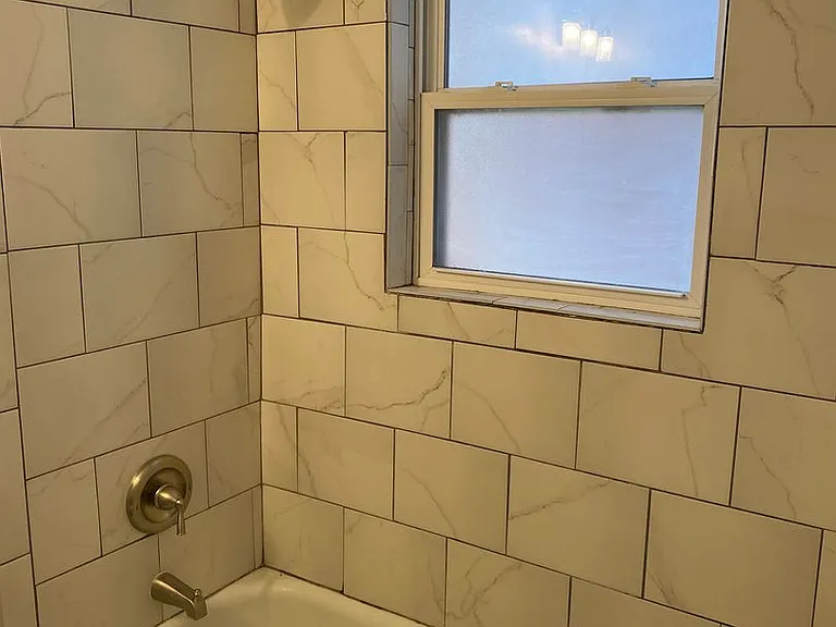 1210 S Boyle Ave — Photo 10