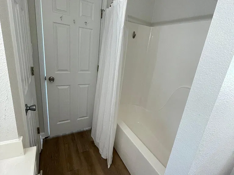 56 Iris Dr — Photo 35