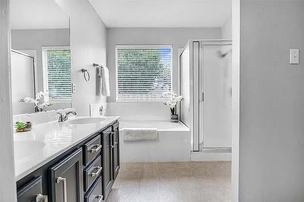 14504 Mowsbury Dr — Photo 9