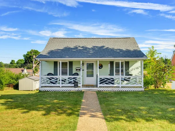 209 Isle Ave, Waynesboro, VA 22980