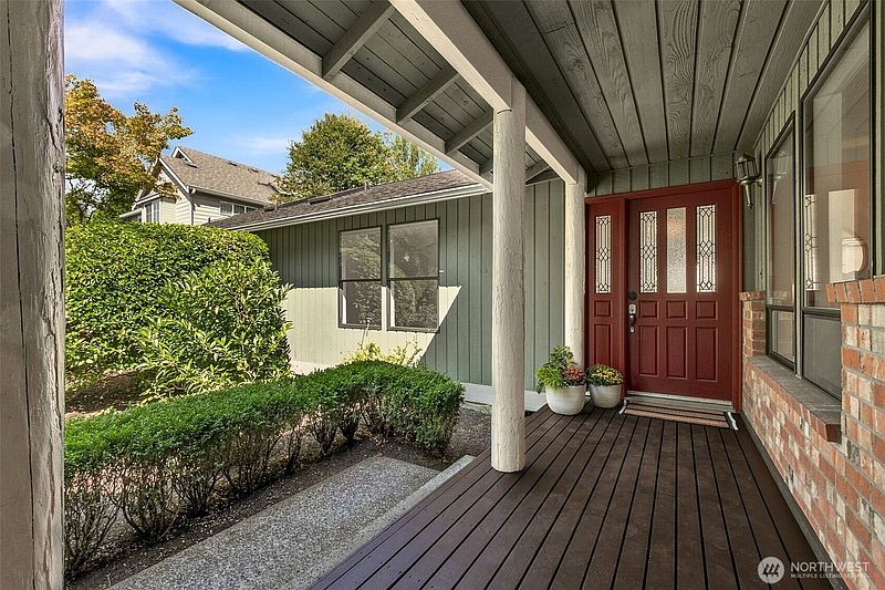 3rd image of 24270 229th Avenue SE