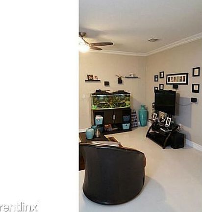 F1376958_401_22