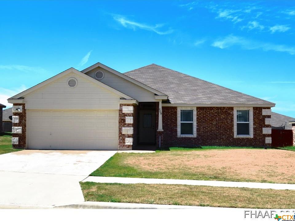 1st image of 2704 Hector Dr