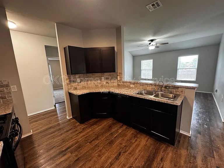 9904 Jackrabbit Rd — Photo 21