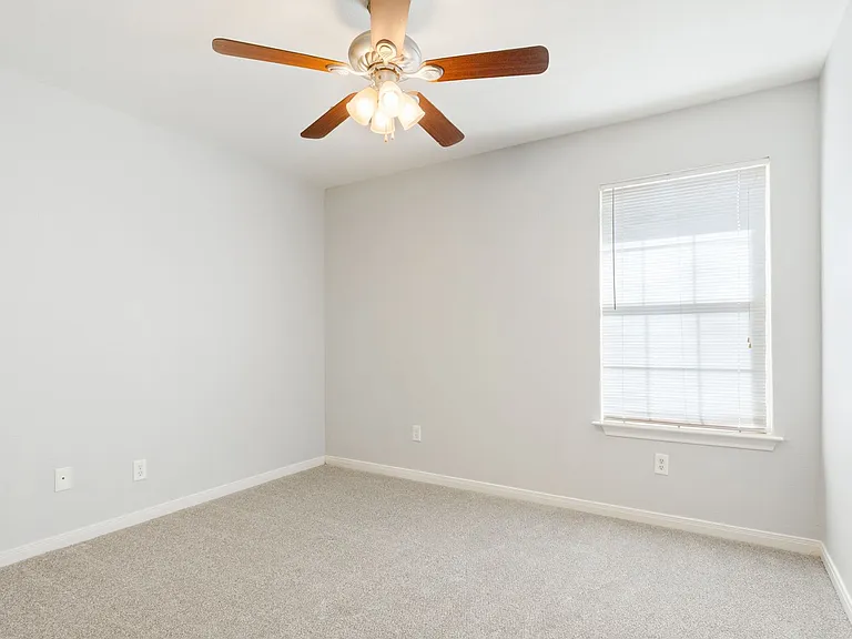 10316 Hyacinth Ln #B — Photo 17
