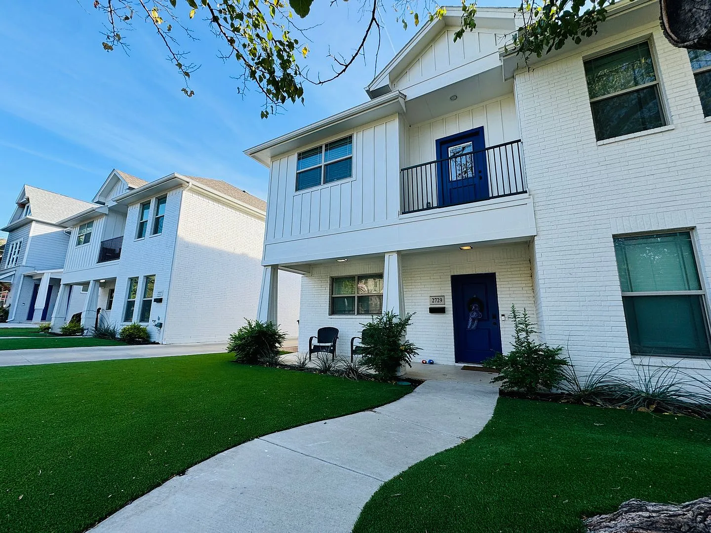 * Move In Summer 7/14/2026 * 5 Bed 3 Bath Lubbock 1 Block From Tcu Neeley Building — Photo 2