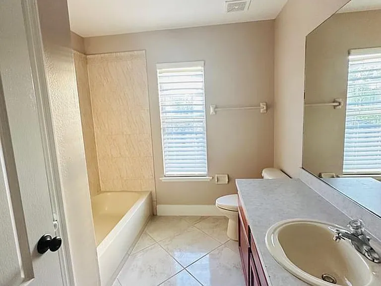 14015 Deep Lake Dr — Photo 25