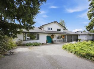 6447 Samron Rd, Sechelt, BC V7Z0M8