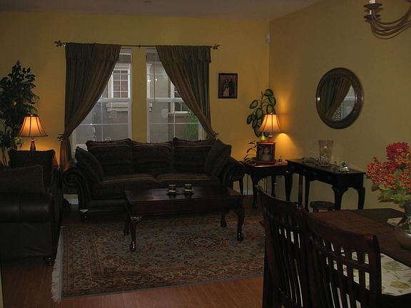 5th image of 707 Batista Dr