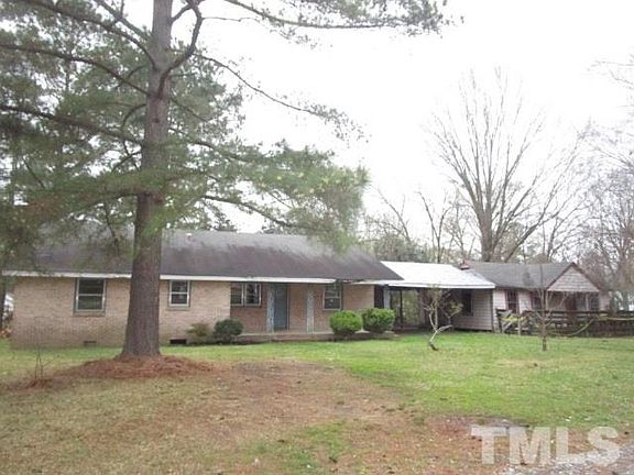 2nd image of 800 W Waddell St