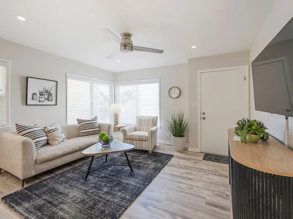 208 29th St, Hermosa Beach, CA 90254